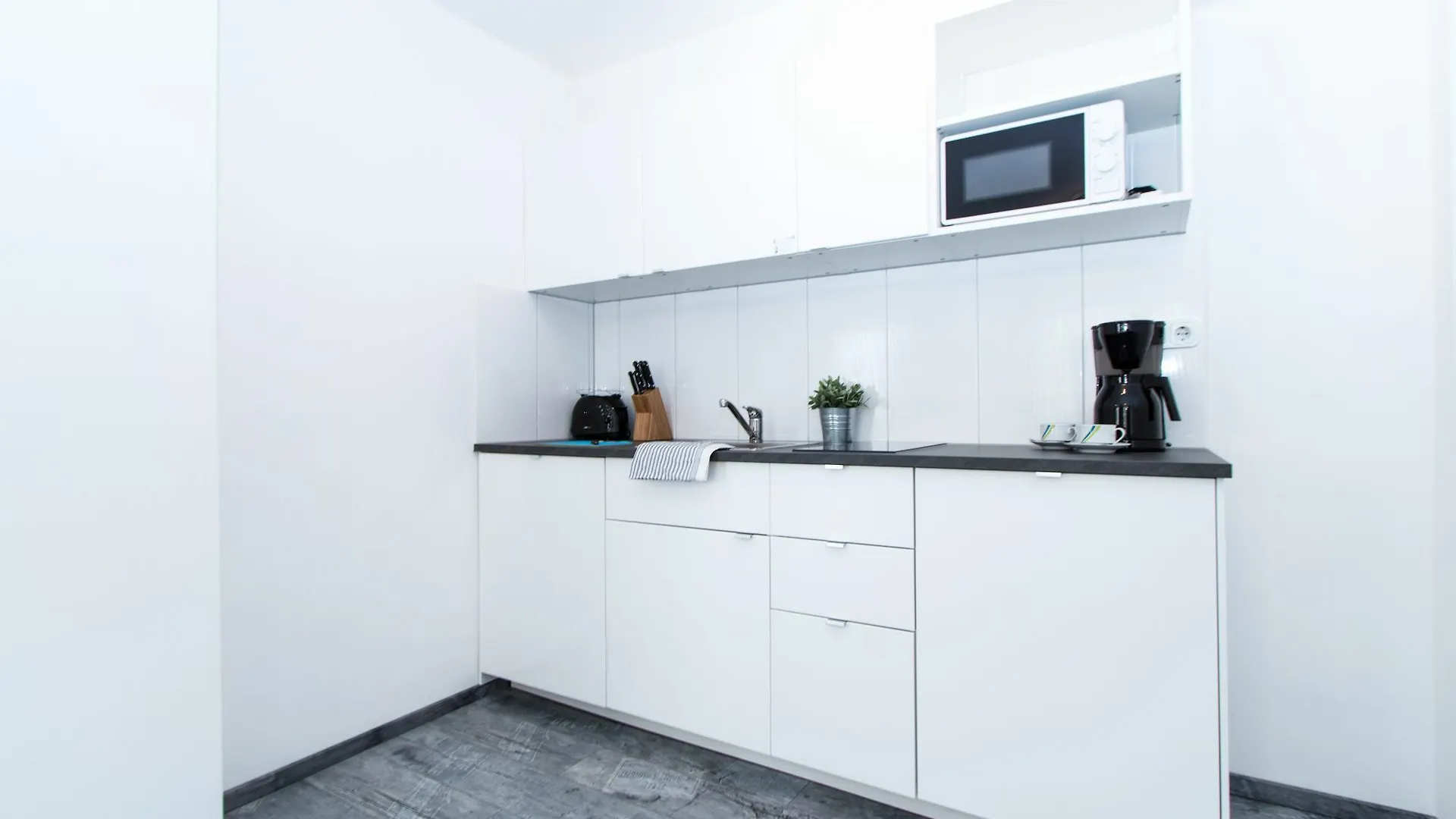 Checkvienna - Reschgasse Apartment